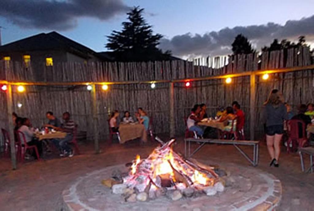 Franschhoek Travellers Lodge Exterior photo